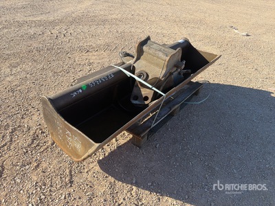 1800 mm Hydraulic Tilting Godet Excavator Bucket (Inoperable)