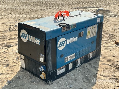 2011 Miller Big Blue 450 Duo CST Skid-Mounted Motor aangedreven lasser