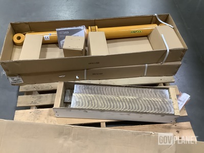 (8) Metal Bars & (2) Simplex SER40 Loadbinders