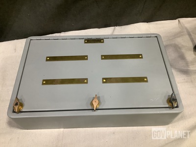 (23) M24646/1-002 Sym 601 Fuse Boxes