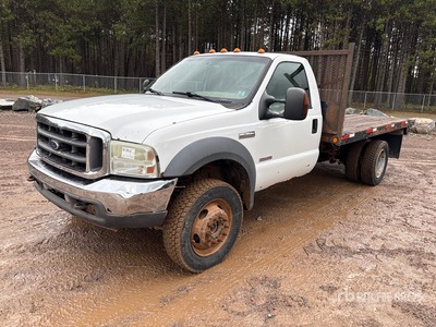 2005 Ford F-550 XL 4x4 Camión Caja Abierta
