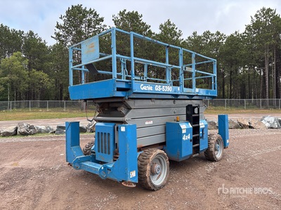 2003 Genie GS-5390RT 4x4 LPG Ascenseur à ciseaux