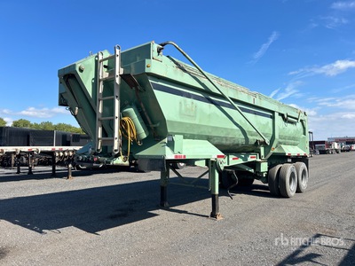 2009 Manac 26PI 26 ft T/A Remolque banera