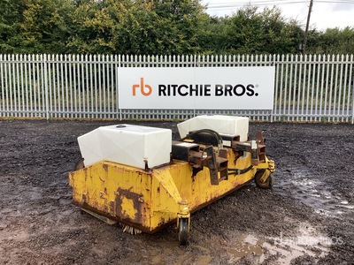 Multi Sweep Roadbrush