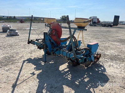 Monosem Seeder