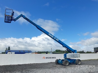 2009 Genie S85 4WD Diesel Telescopic Boom Lift