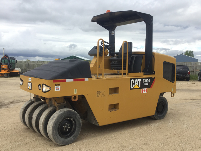 2013 Cat CW14 Pneumatic Roller 2013 Cat CW14 Pneumatic Roller