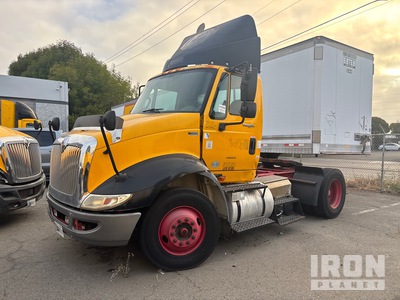 2012 International 8600 4x2 Cabeza Tractora Cabina Corta