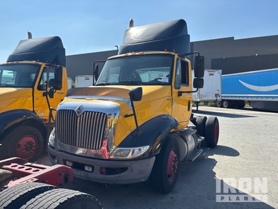 2013 International 8600 4x2 Cabeza Tractora Cabina Corta