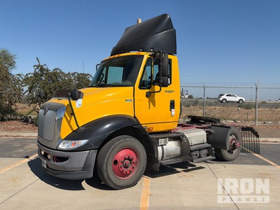 2013 International 8600 4x2 Cabeza Tractora Cabina Corta