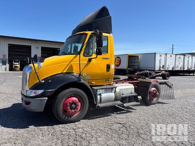 2013 International 8600 4x2 Cabeza Tractora Cabina Corta