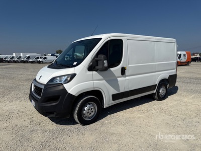 Peugeot Boxer 333 L1H1 2.2 BLUEHDI 140CV SeS Kastenwägen