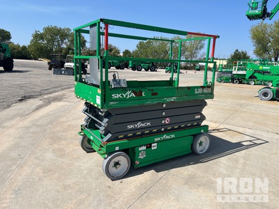 2015 Skyjack SJIII-4626 Electric シザーリフト