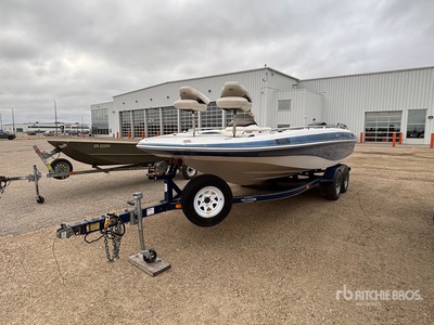 2003 Tahoe 22 ft Fishing Boat