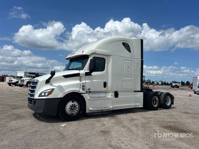 2020 Freightliner Cascadia 126 6x4 T/A Sleeper Truck Tractor