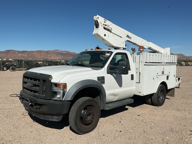 2009 Ford F-450 Super Duty Bucket Truck