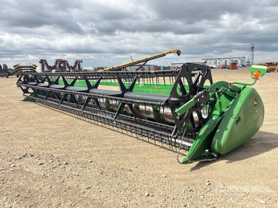 2006 John Deere 630R 30 ft Rigid Combine Header