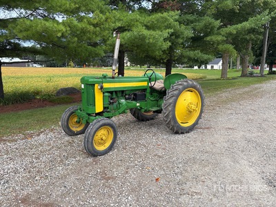 1956 John Deere 420 2WD Antieke Tractor