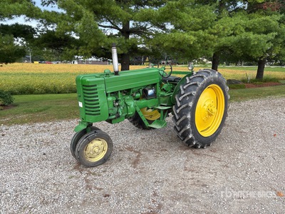 John Deere 2WD Narrow Front Antieke Tractor