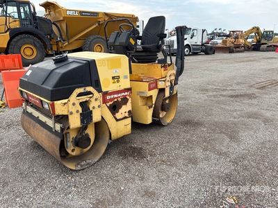2009 Dynapac CC122 Walec dwubębnowy