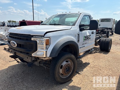2021 Ford F-550 XL 4x4 Cabina y chasis (Inoperable)
