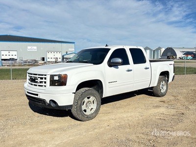 2013 GMC 1500 4x4 Crew Cab Pickup