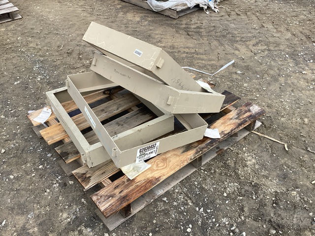 (4) Critical Solutions 2402-00619-34 Vehicular Window Frames (4) Critical Solutions 2402-00619-34 Vehicular Window Frames
