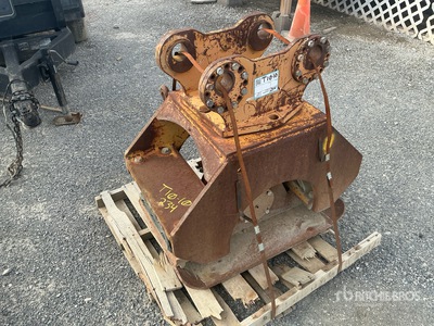BTI 24 in Excavator Plate Compactor