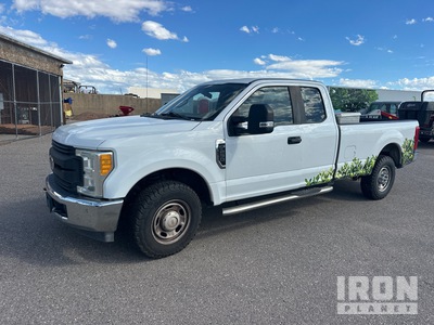 2017 Ford F-250 XL 4x2 Extended Cab Pickup