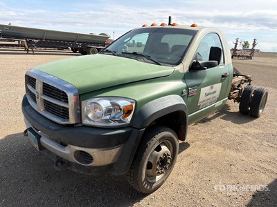 2008 Dodge Ram 4500 4x2 Cabine et châssis (Inoperable)