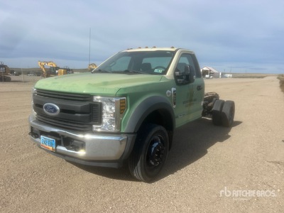 2019 Ford F-450 4x2 Kabina i podwozie