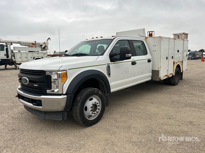 2017 Ford F-550 XL 4x4 Crew Cab Nutzkraftwagen