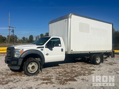 2016 Ford F-550 4x2 Camion fourgon