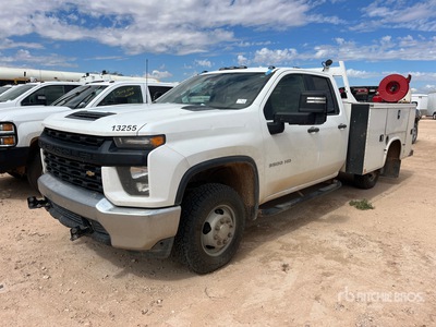 2020 Chevrolet Silverado 3500HD 4x4 Extended Cab Servicewagen