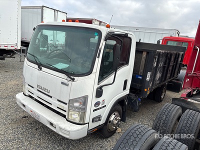 2015 Isuzu NPR 4x2 Flatbed Truck