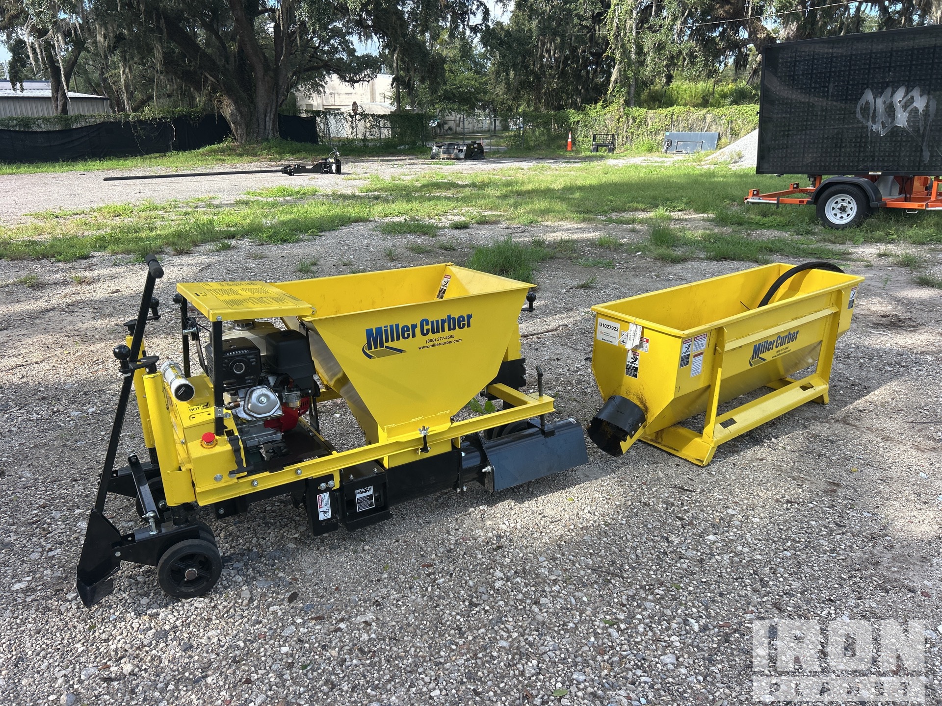 Hydraulic Asphalt Curb Machine Loader - Fits Skid Steer Loader