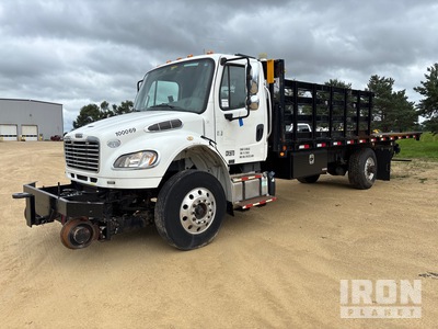 2014 Freightliner M2 106 4x2 Autocarro cassone fisso