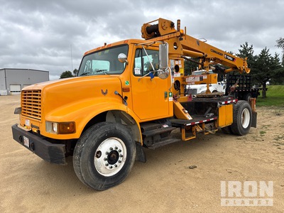 1999 Terex Commander C4045 on 1998 International 4900 4x2 Digger Derrick Truck