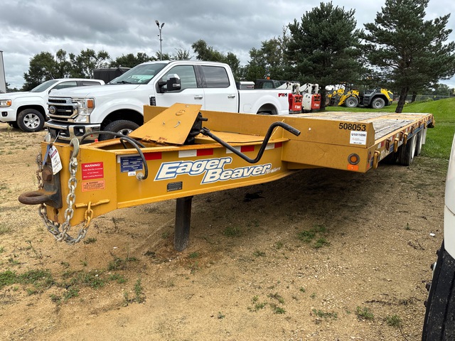 2020 Eager Beaver 20HALX 30 ft T/A Equipment Trailer