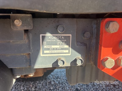 2009 Kubota L3240 4WD Utility Tractor