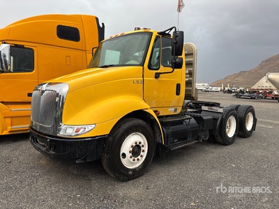 2005 International 8600 6x4 T/A Dagcabine Trekker