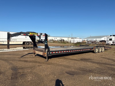 2011 Kaufman 41 ft Tri/A Gooseneck Equipment Trailer