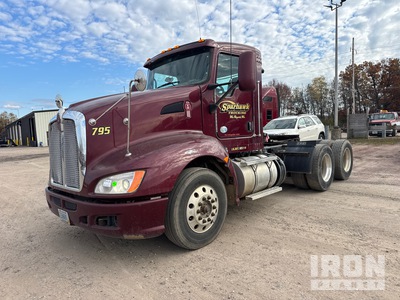 2013 Kenworth T660 トラックトラクター(T/A)