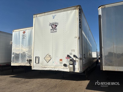 2013 Vanguard VXP 53 ft x 102 in T/A Van Trailer