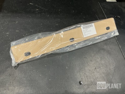 (76) RDECOM 13014375 Vehicular Components Brackets