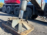 Crane Superstructure with Outrigger Cylinders