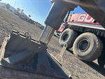 Hydraulics - Crane Carrier/Chassis with Stabilizer Cylinders