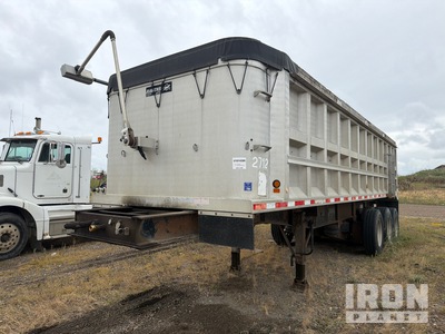 1997 (unverified) Ravens 28 ft Tri/A Aluminum Tipping Trailer