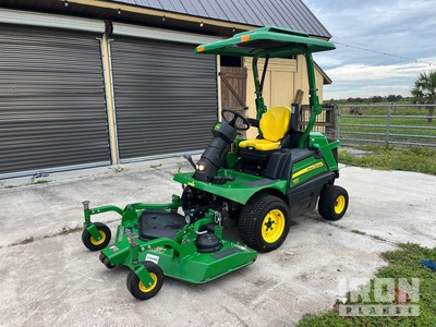 2022 John Deere 1550 4x2 Ride-On Rear Discharge Lawn Mower