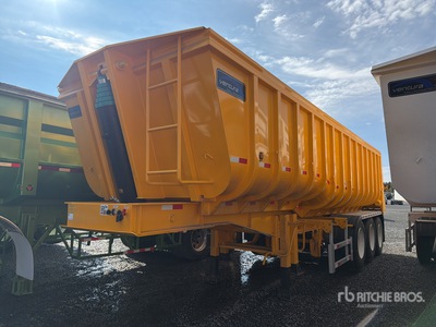2027 Ventura 30 ft Tri/A Semirremolque de Volteo (Sin Usar) / Remorque à benne basculante arrière (Unused)